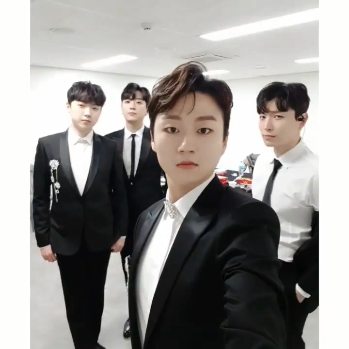 181211_민규님 인스타그램.mp4_20210721_152921.513.jpg