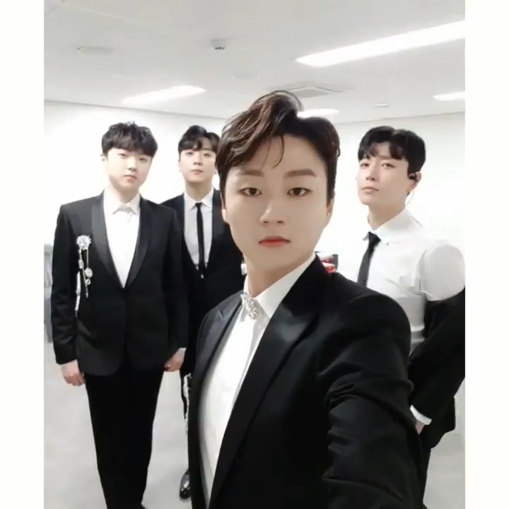 181211_민규님 인스타그램.mp4_20210721_152921.070.jpg